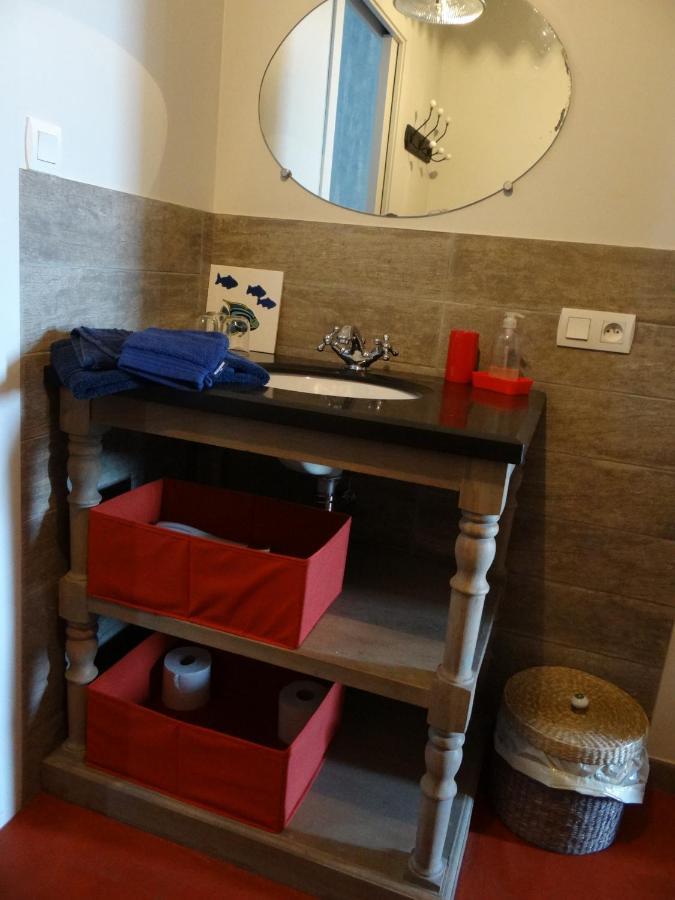 Les Tilleuls - Chambres D'Hotes - La Rochefoucauld Kültér fotó